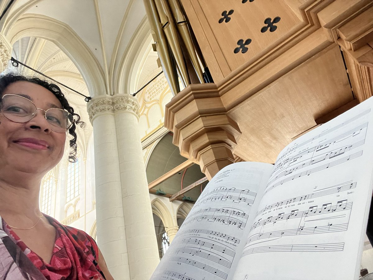 SandraDebbyGracia de Lima tweet media