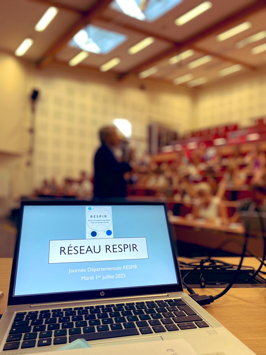 DSDEN 59 (@dsden59) on Twitter photo Ouverture du séminaire #RESPIR - réseau d’enseignants spécialisés pour une inclusion réussie - par Olivier COTTET #DASEN du Nord à l’ <a href="/RI_INSPE_Lille/">International INSPÉ Lille HdF</a>
96 enseignants dont 9 coordinateurs pour 🎯 valoriser les pratiques
🎯 mutualiser outils, références, ressources
#autoregulation Ouverture du séminaire #RESPIR - réseau d’enseignants spécialisés pour une inclusion réussie - par Olivier COTTET #DASEN du Nord à l’ <a href="/RI_INSPE_Lille/">International INSPÉ Lille HdF</a>
96 enseignants dont 9 coordinateurs pour 🎯 valoriser les pratiques
🎯 mutualiser outils, références, ressources
#autoregulation