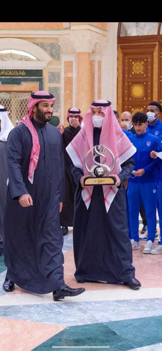 ALOUA (@aloua_8) on Twitter photo <a href="/F_BinHithleen/">فهد بن حثلين</a> بسم الذي بالعزّ أرسى رايتـه
وعلى يديه تحققت رؤيــــانا
هذا ولي العهد مهندس نهضــة
بالعزم شاد المجد عمرانـــــا
حتّى الرياضة في يديه تألّقت
وغدت تنافس نخبة الدنيــــا
صرنا نلاعب من بنوا أمجادهــم
ونغلب الكبار ونكسر التيهـــا
هذا الهلال أتى ليثبت أنــه
سفيرنا.. وفخارنا.. <a href="/F_BinHithleen/">فهد بن حثلين</a> بسم الذي بالعزّ أرسى رايتـه
وعلى يديه تحققت رؤيــــانا
هذا ولي العهد مهندس نهضــة
بالعزم شاد المجد عمرانـــــا
حتّى الرياضة في يديه تألّقت
وغدت تنافس نخبة الدنيــــا
صرنا نلاعب من بنوا أمجادهــم
ونغلب الكبار ونكسر التيهـــا
هذا الهلال أتى ليثبت أنــه
سفيرنا.. وفخارنا..