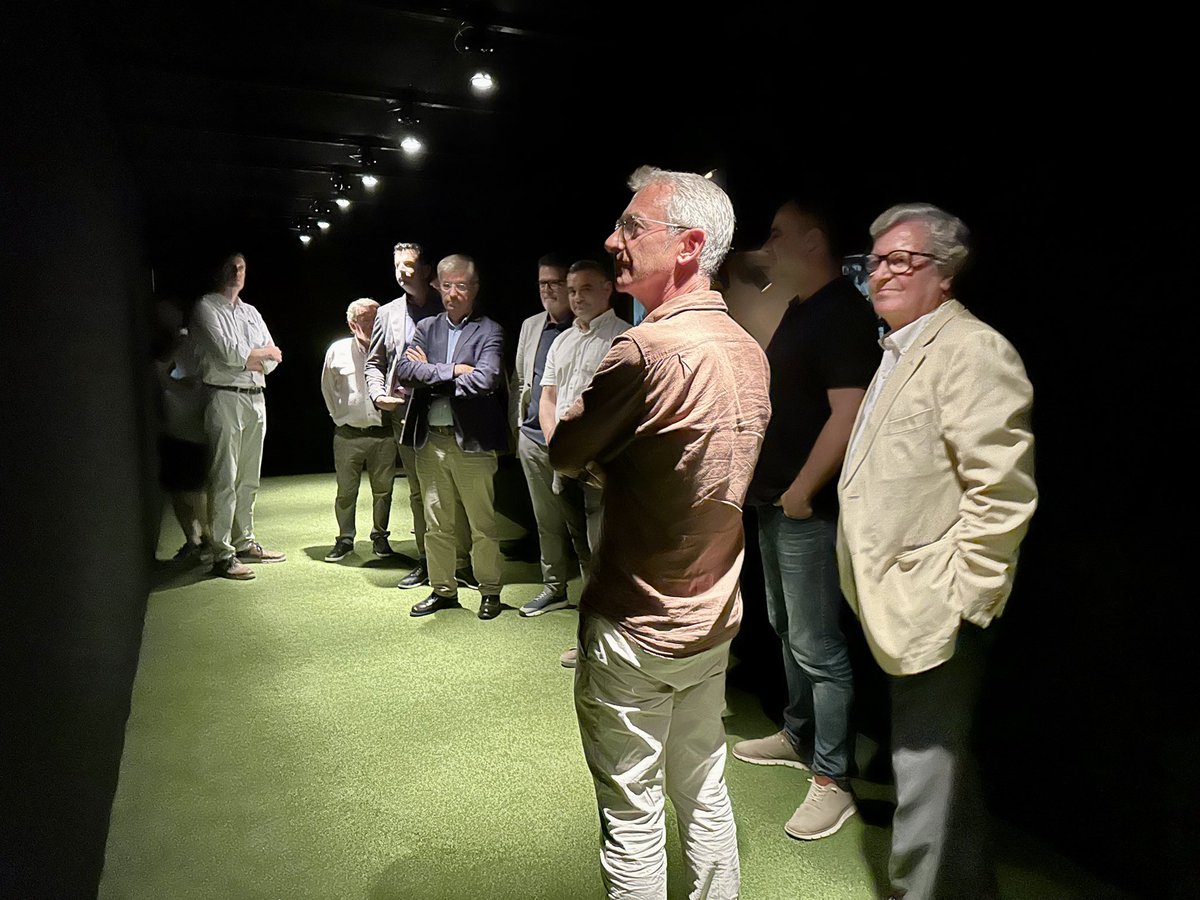 L’Exposició permanent sobre la història del hockey a la ciutat, impulsada per <a href="/HockeyTerrassa/">Hockey per Terrassa</a> i inaugurada ahir, ja es pot visitar a partir d’avui de dilluns a divendres als baixos de la Casa de l’Esport i és gratuïta.
hockeyperterrassa.cat/ca/2025/07/01/…