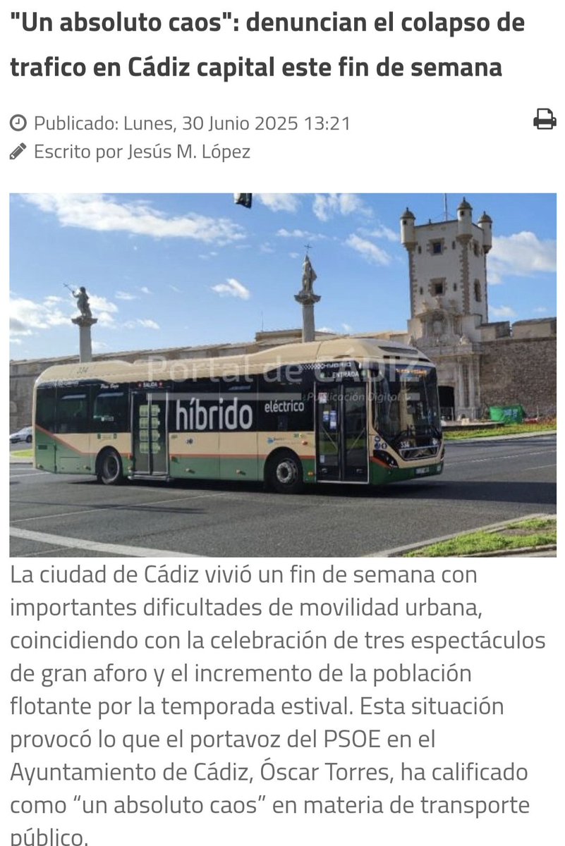 OscarTorresCFS's tweet photo. La consecuencia inmediata de un fin de semana de eventos y conciertos en Cádiz es el caos más absoluto en el transporte público urbano. 

Las líneas 3 y 5 finalizan a media noche, lo que colapsa la línea 1.

Coger el autobús urbano este pasado fin de semana era misión imposible https://t.co/X8IJAX2kWU