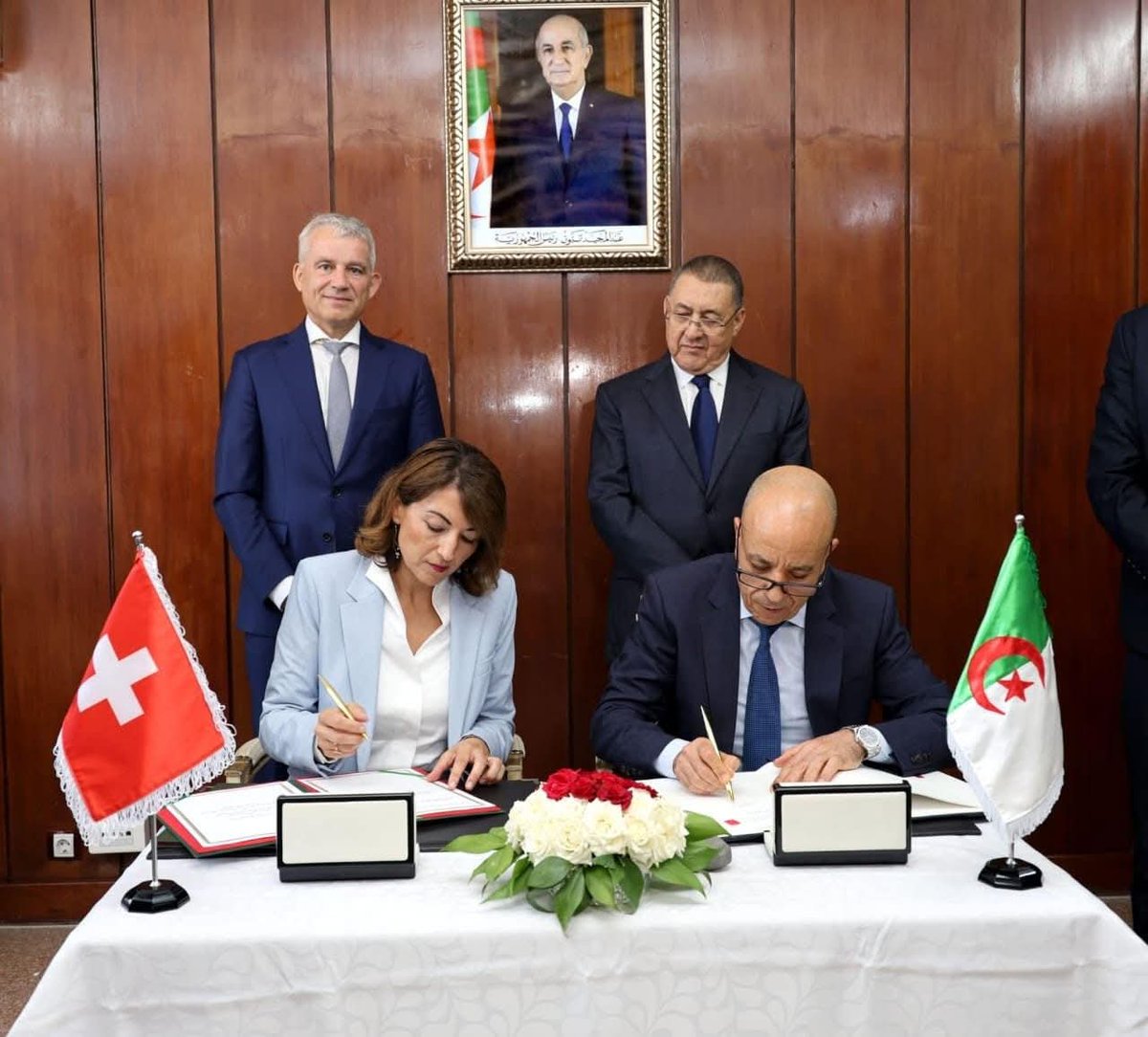 وزارة الداخلية و الجماعات المحلية و النقل -الجزائر tweet media