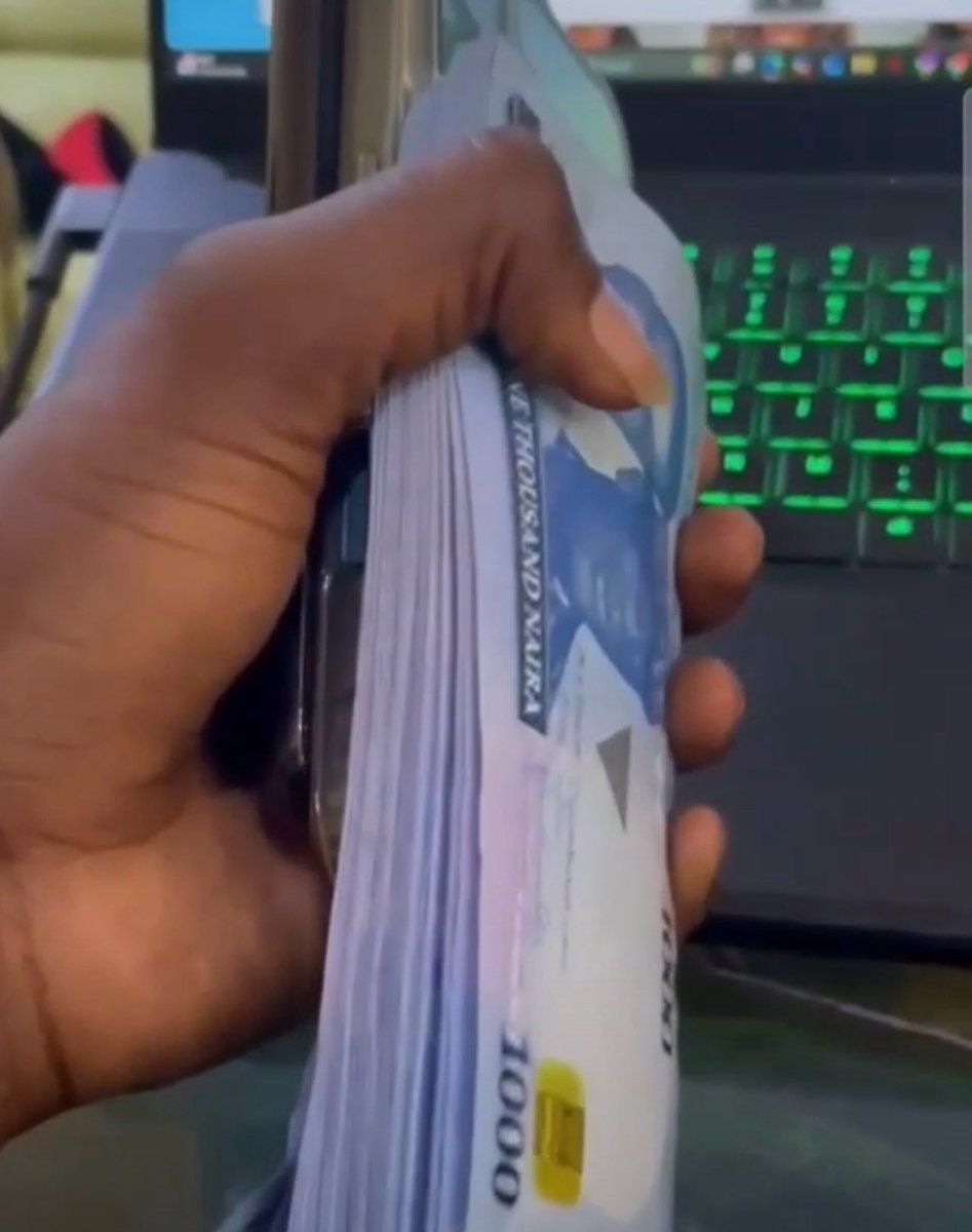 Nobody is coming to save you, hustle like your life depends on it.✍️

Good morning everyone 🙌