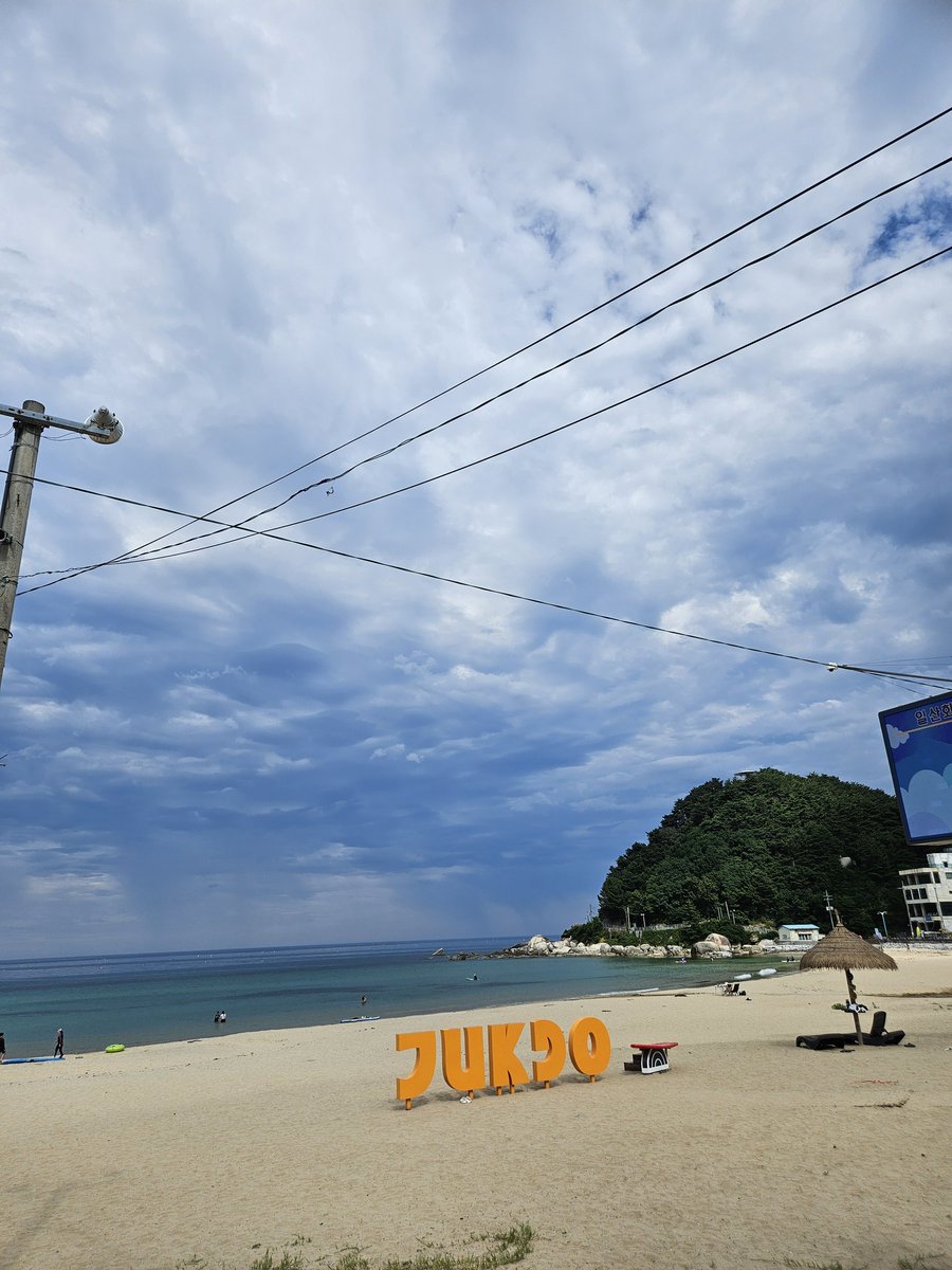 조용한 양양 바닷가. 너무 덥다