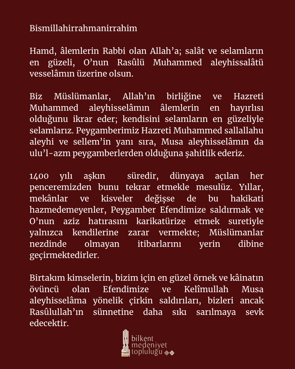 Ne kanlar akıttık hep senin için
O Ulu Kitab’ın hakkıçün aziz
Gücümüz erişsin ve erişmesin
Uğrunda her zaman döğüşeceğiz

Yapamaz Ertuğrul Evladı sensiz
Can verir canânı veremez Türkler
Ebedi hadimü’l-Harameyniniz
Ölsek de ravzanı ruhumuz bekler