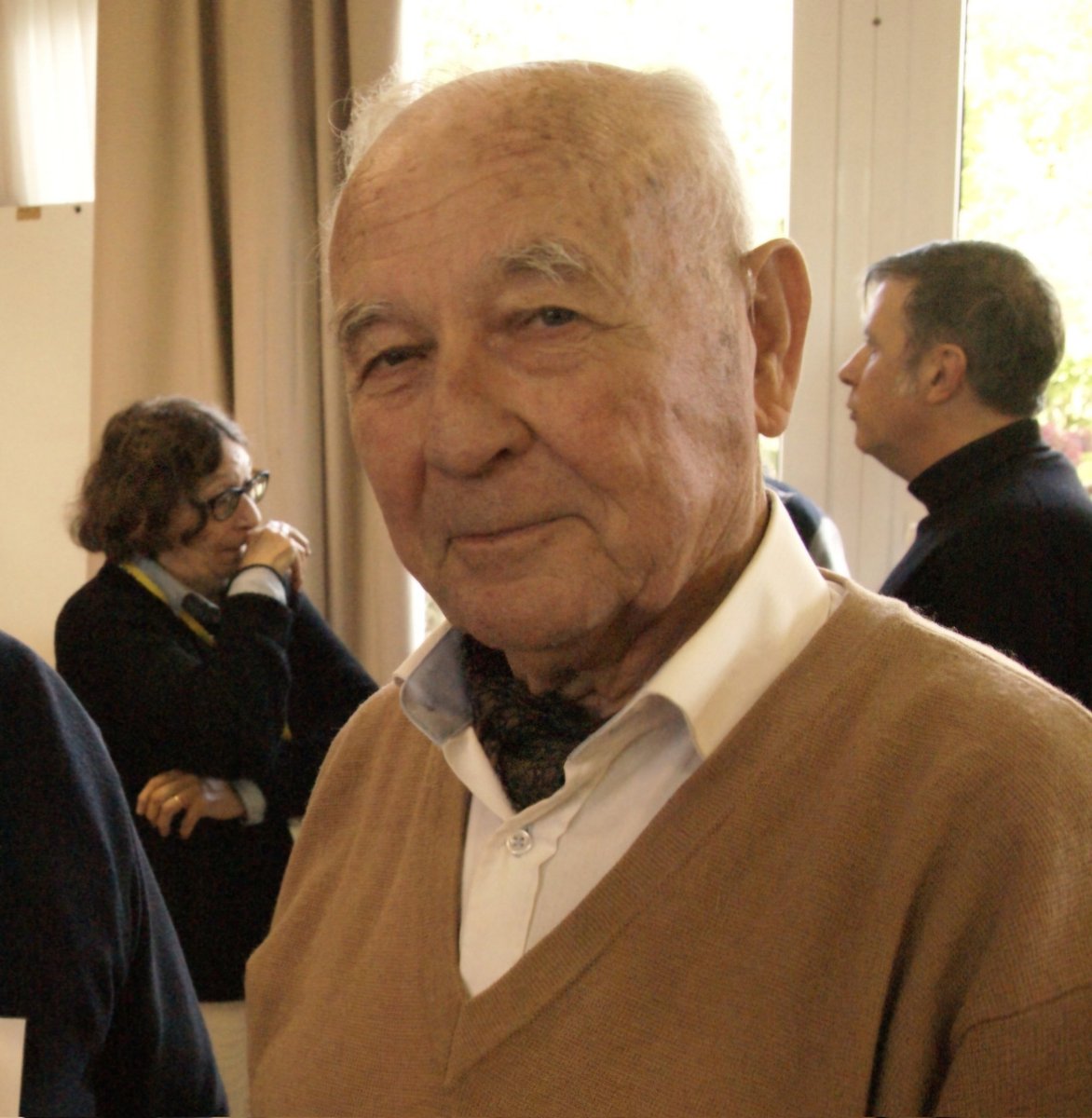 Nous venons d’apprendre avec tristesse le décès de Loeiz ar Beg, membre fondateur de notre parti. Nous saluons son engagement indéfectible pour la Bretagne et adressons nos pensées émues à ses proches. Trugarez dit Loeiz. 💛