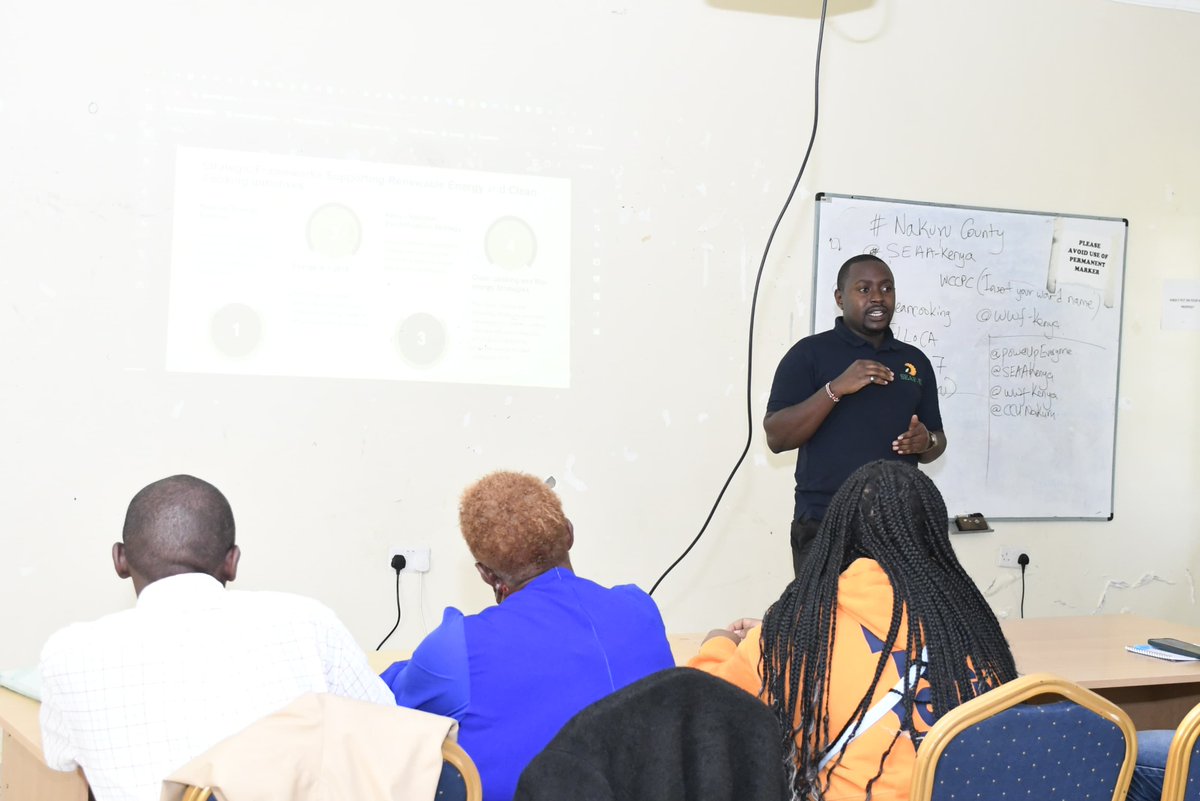 JudeMigz's tweet photo. Breathing cleaner air, cooking cleaner meals. A Clean Cooking training in Nakuru County is helping communities transition to sustainable energy solutions
#Clean cooking #sustainableEnergy
#FLLoCA
#WCCPCs
@SEAAKenya
@powerUpEveryone
@wwfKenya
@KCCWG
@kiu https://t.co/fsU4aqRmOO