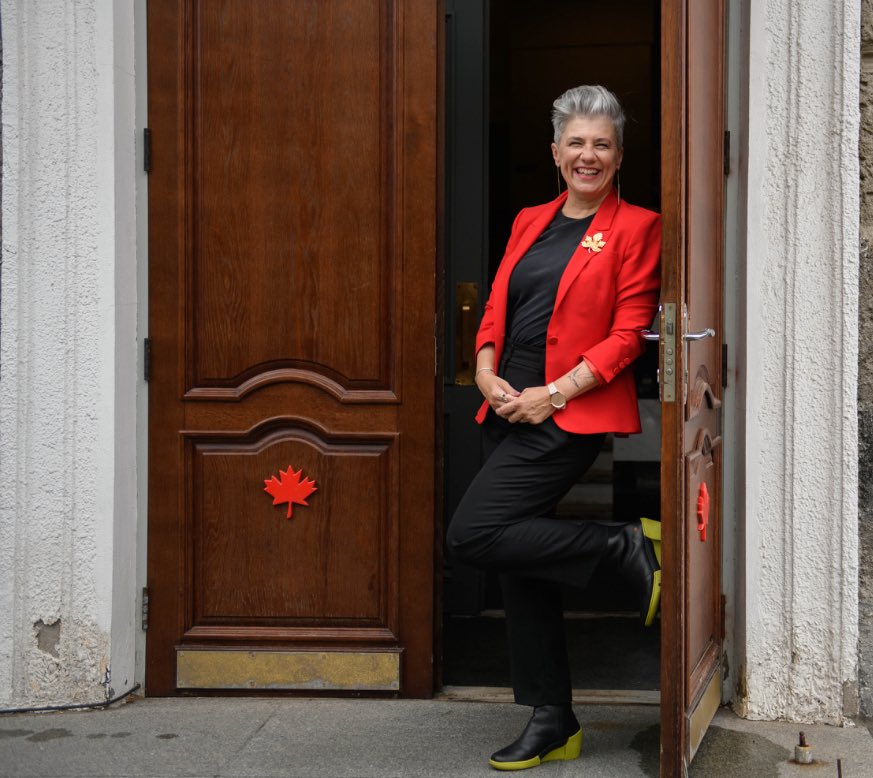 З Днем Канади 🇨🇦 з Києва! 

Happy Canada 🇨🇦 Day from Kyiv! 

Bonne fête du Canada 🇨🇦 de Kyiv ! 

Photo credit: Olga Ivashchenko
@EmbassyofCanada