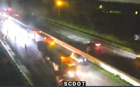 TrafficTeam9's tweet photo. ALERT: Once again...delays forming due to roadwork blocking the right lanes on I-77 SB between Gold Hill Rd. and SC 160 #FtMill #YorkCo https://t.co/UsXJ9plWHi