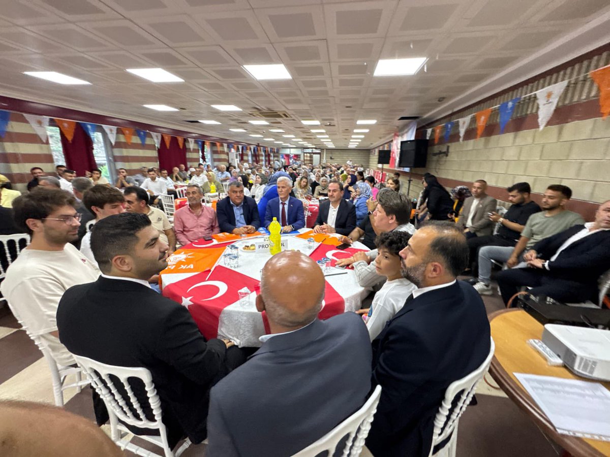 Kemalpaşa İlçe Danışma Meclisi Toplantımıza katılım sağladım. Coşku ve heyacanın yüksek olduğu danışma toplantımızın hayırla vesile olmasını diler: İlçe Başkanımız Metin Yaşar’ı ve teşkilatımızı tebrik ederim.