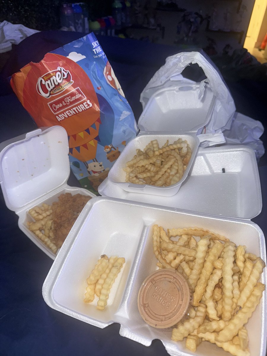 .<a href="/DoorDash/">DoorDash</a> I did not just spend 40$ to receive someone else’s order, 3 orders of cold fries and when I try to get support there’s no receipt because of the driver so I’m getting told to fuck off