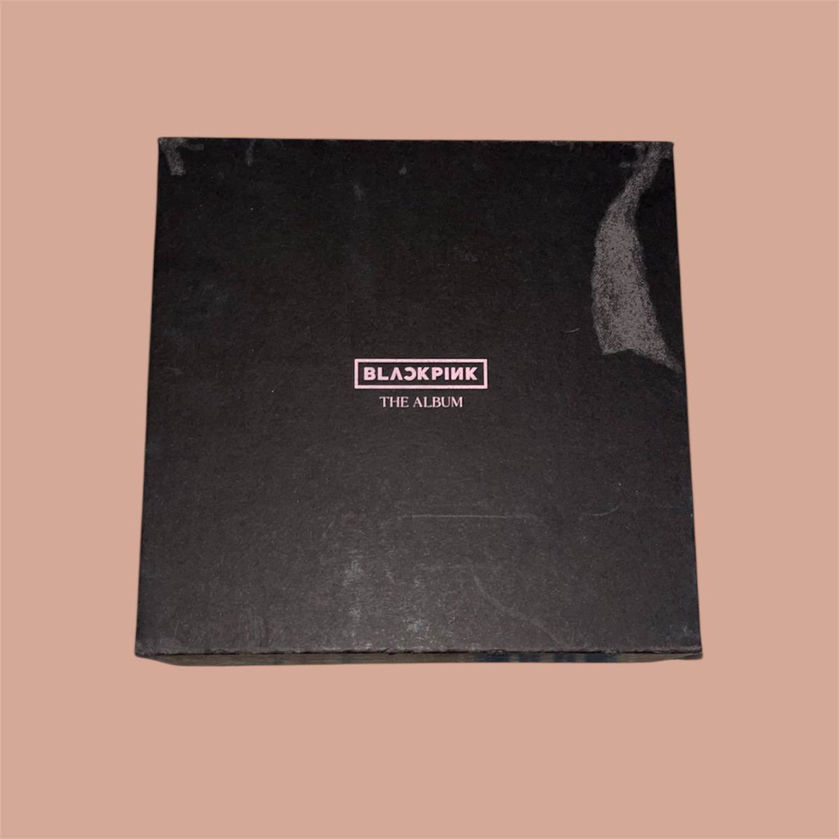 SeoulMagicPH's tweet photo. ✧ GIVEAWAY TIME ✧

🎁 1 winner of BLACKPINK THE ALBUM UNSEALED

☆ PH Only (Winner will shoulder the sf) 
☆ Follow us 
☆ Like + Retweet this tweet and comment 'done' 

🗓️Ends on July 7, 2025 https://t.co/MnrBGboicM