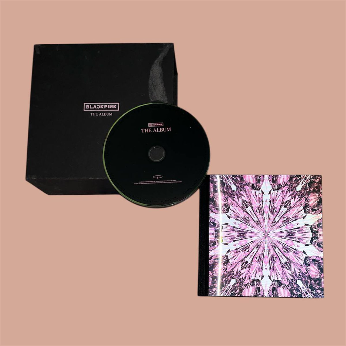 SeoulMagicPH's tweet photo. ✧ GIVEAWAY TIME ✧

🎁 1 winner of BLACKPINK THE ALBUM UNSEALED

☆ PH Only (Winner will shoulder the sf) 
☆ Follow us 
☆ Like + Retweet this tweet and comment 'done' 

🗓️Ends on July 7, 2025 https://t.co/MnrBGboicM