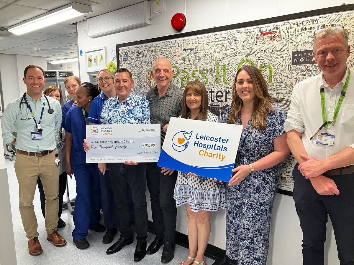 Leicester Hospitals Charity (@drfoxlhc) on Twitter photo A huge thank you to Jimmy Carr, who we were delighted to meet at the Hambleton Suite <a href="/Leic_hospital/">Leicester's Hospitals</a> 🧡💙
Jimmy presented a £5,000 cheque to support the amazing care he continues to receive. Thanks to his friends & family too – you're helping make great things happen! A huge thank you to Jimmy Carr, who we were delighted to meet at the Hambleton Suite <a href="/Leic_hospital/">Leicester's Hospitals</a> 🧡💙
Jimmy presented a £5,000 cheque to support the amazing care he continues to receive. Thanks to his friends & family too – you're helping make great things happen!