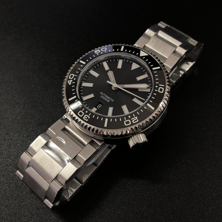 UnicunShop's tweet photo. Ready to dive into style? 🌊 This waterproof mechanical watch goes from boardroom to deep sea (seriously, it's rated for 500 meters!). 😎 Check it out! https://t.co/QE3iJSn7ka ⌚️ #waterproofwatch #mechanicalwatch #divingwatch #style https://t.co/EA6RzdPRVr