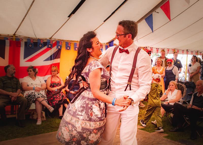 V4VCardiff's tweet photo. If you've never been ⁉️ you should Vintage For Victory - Vintage Festival Wales - 2025 🏴󠁧󠁢󠁷󠁬󠁳󠁿 WE LOVE IT 💖 SO WILL YOU 🫵 12th / 13th July https://t.co/N1c3rF5cnc for Info &amp; Tickets 💋 @whs_cardiff @WyburnWayne @Whit_Llandaff @CardiffTimes @Cardifftweeter @EventsNWales @WTC_Cardiff https://t.co/3QOsf7PRTr
