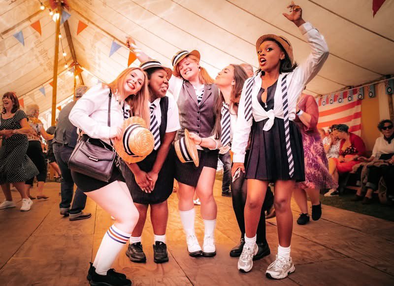 If you've never been ⁉️ you should Vintage For Victory - Vintage Festival Wales - 2025 🏴󠁧󠁢󠁷󠁬󠁳󠁿 WE LOVE IT 💖 SO WILL YOU 🫵 12th / 13th July vintageforvictory.co.uk for Info &amp; Tickets 💋 @whs_cardiff <a href="/WyburnWayne/">WYBURN & WAYNE 🏴󠁧󠁢󠁷󠁬󠁳󠁿</a> <a href="/Whit_Llandaff/">Whitchurch/Llandaff</a> <a href="/CardiffTimes/">Cardiff Times</a> <a href="/Cardifftweeter/">Cardifftweeter™ - CCFC 125 Years 💙🐦</a> <a href="/EventsNWales/">EventsNWales - Promoting Events in Wales</a> <a href="/WTC_Cardiff/">Whitchurch Tennis</a>