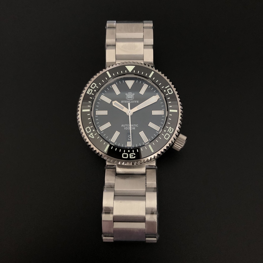 UnicunShop's tweet photo. Ready to dive into style? 🌊 This waterproof mechanical watch goes from boardroom to deep sea (seriously, it's rated for 500 meters!). 😎 Check it out! https://t.co/QE3iJSn7ka ⌚️ #waterproofwatch #mechanicalwatch #divingwatch #style https://t.co/EA6RzdPRVr