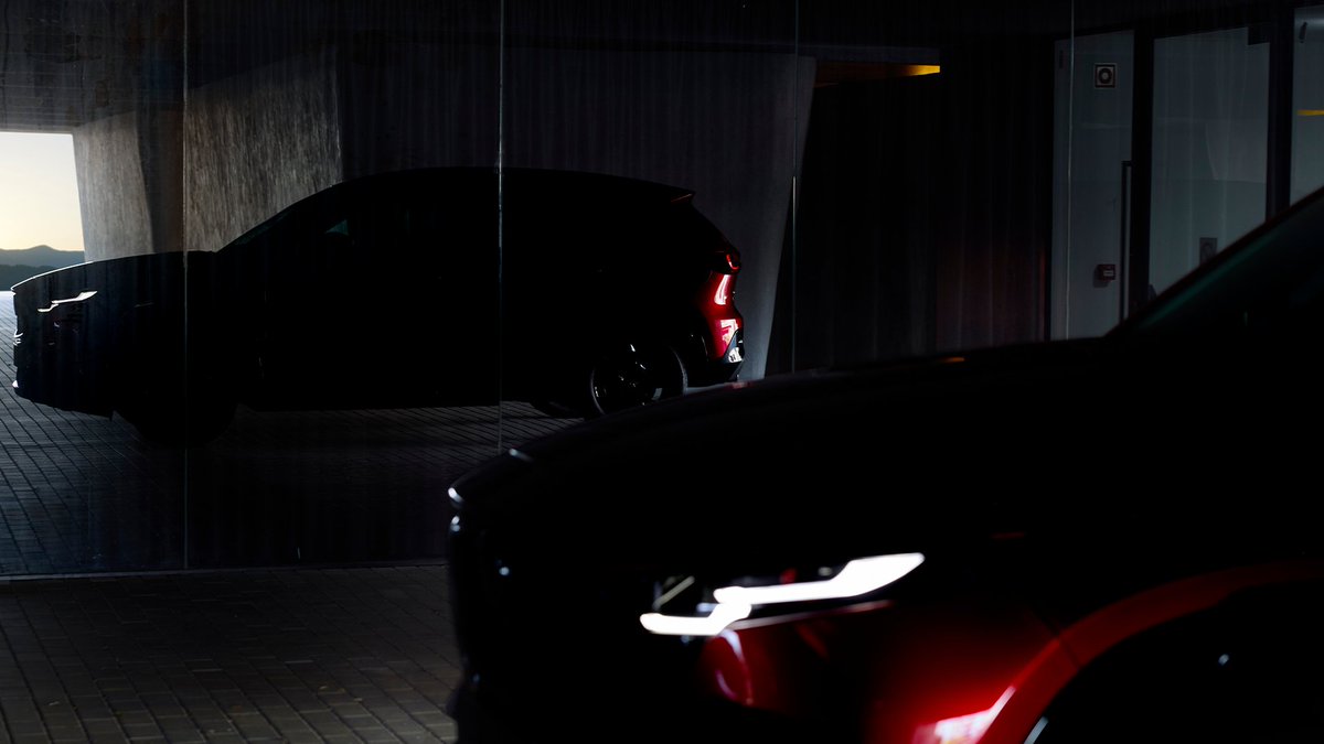 Mazda is opening a new chapter for one of its most popular models.  

The all-new CX-5 debuts July 10 at 09:00AM.

Find out more: mazda.co.uk/cars/all-new-m…

#Mazda #CX5 #Craftedinjapan