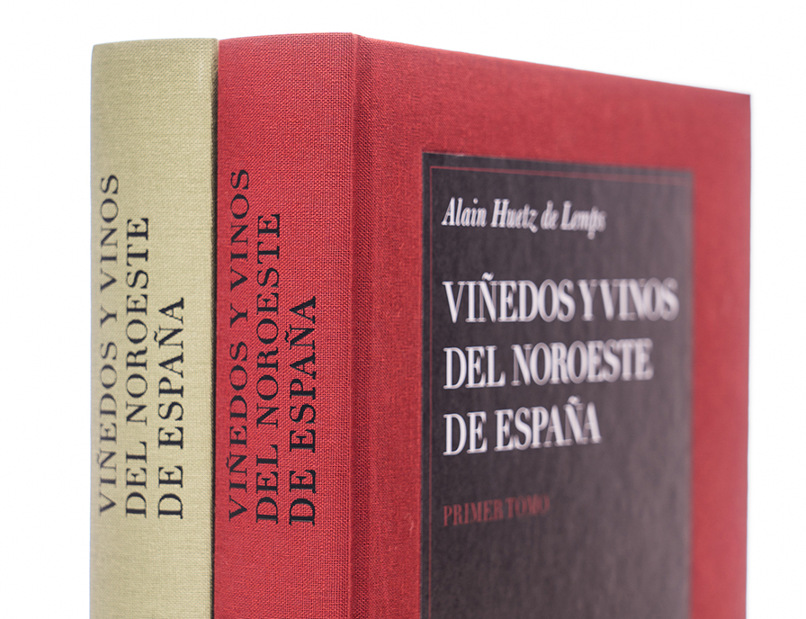 culturaliquidaf's tweet photo. Nos acercamos a una obra esencial: ‘Viñedos y vinos del noroeste de España’, escrita por el geógrafo e historiador francés Alain Huetz de Lemps, después de 12 años de investigación, recorriendo pueblos y viñedos y publicada por primera vez en castellano https://t.co/SLMCVJrN6L https://t.co/iBVOI1n8kr