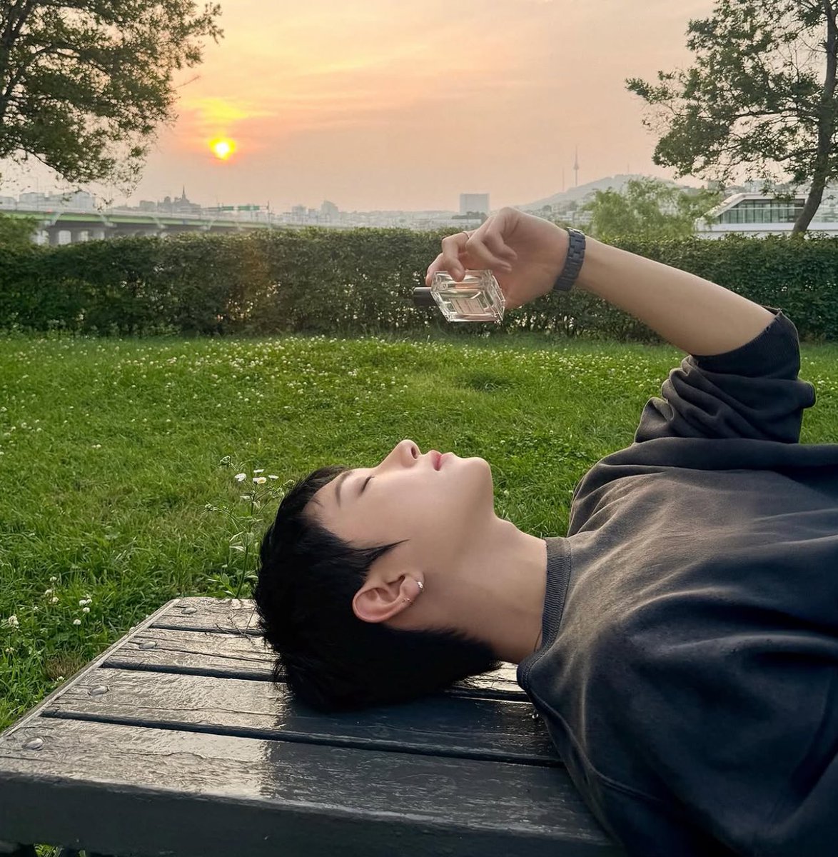 xueishaoo's tweet image. WE GOT NEW SHUA INSTA PHOTOS ! 🥹🤍