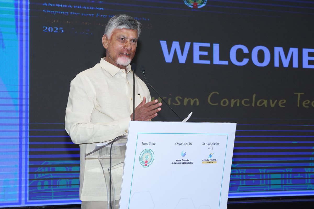 FlipkartStories's tweet image. .@Flipkart participated in the Tourism Conclave Tech AI 2.0 in Vijayawada on 26 June, organised by the Department of Tourism, Government of Andhra Pradesh.
The event was inaugurated by Shri Nara Chandrababu Naidu Garu, Hon’ble Chief Minister of Andhra Pradesh, in the presence of…