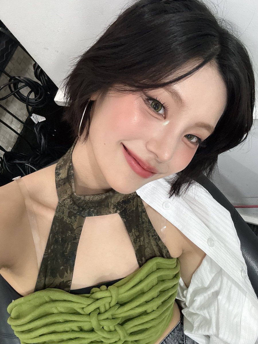 sapphicsforyeji's tweet photo. 💚

#예지 #ITZY #YEJI #있지 https://t.co/CnGehMwqh9