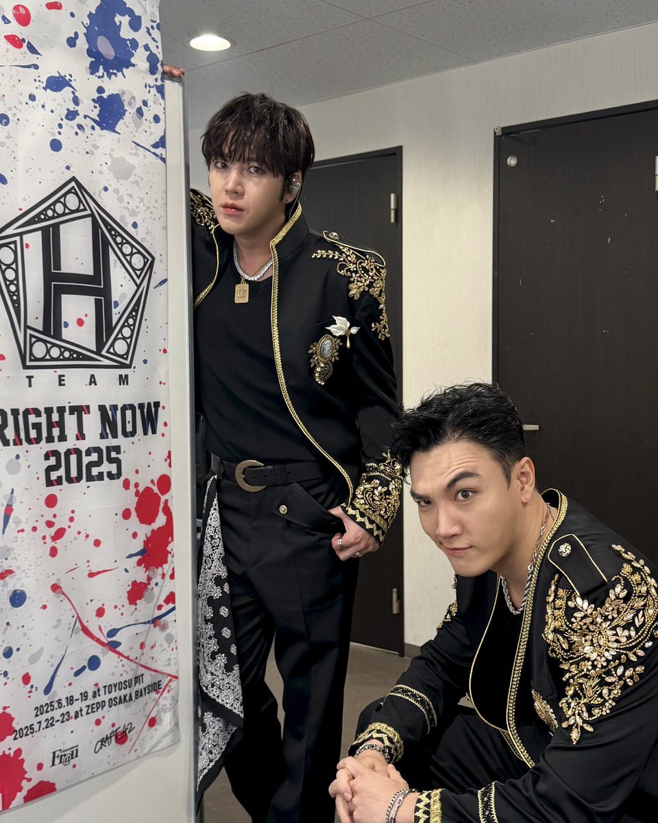 CRAFT_42_ent's tweet photo. STILL IN MY DREAM, Walking In The Rain, Like A Zombie | TEAM H | RIGHT N... https://t.co/xCbLYywvYE - @YouTube https://t.co/rf7SQQu4xw