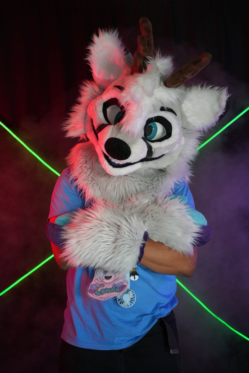 Quelque photo de ma deuxième fursuit 

Photographe : Pitou rikou