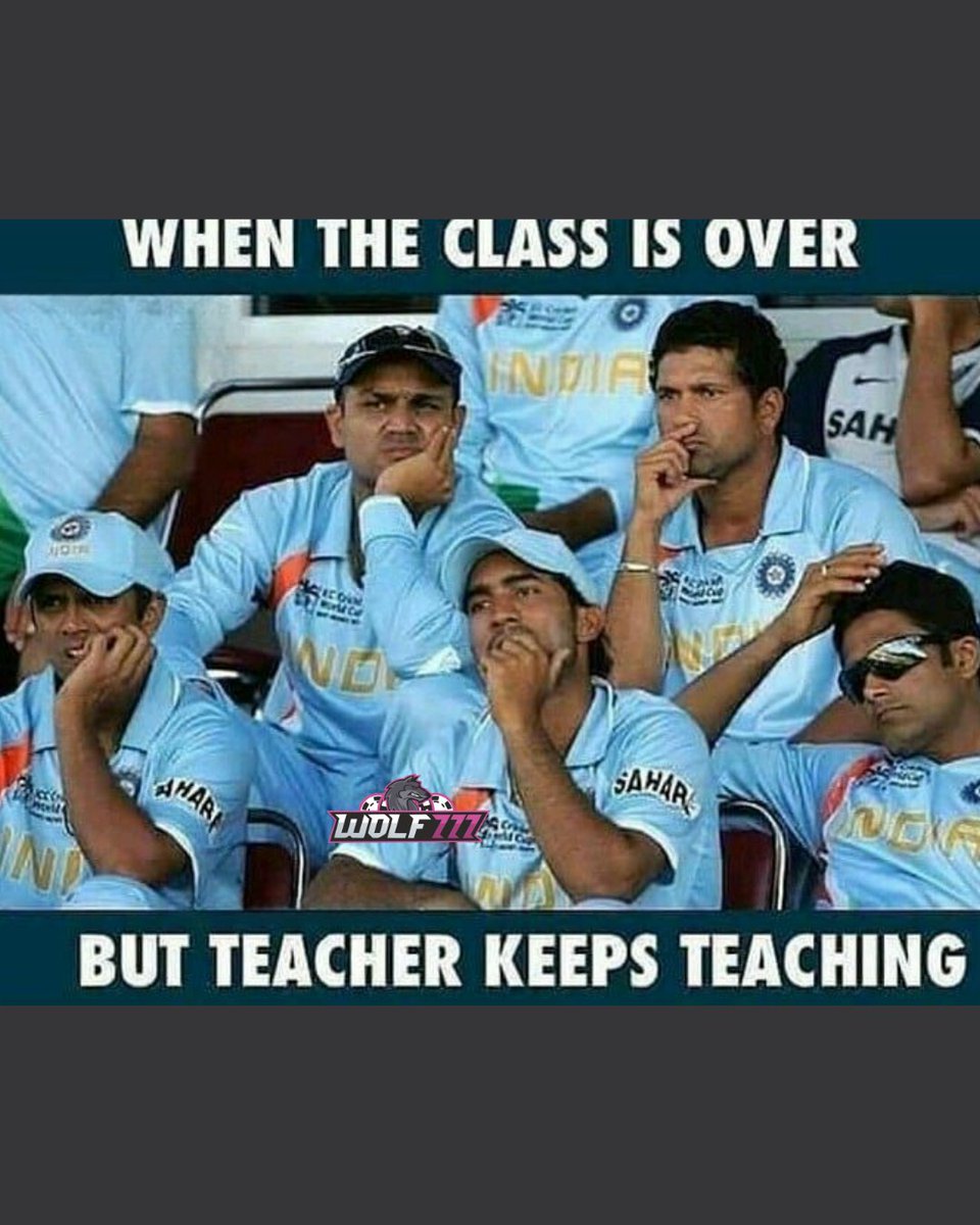 Indiamemes12304's tweet image. Students staring at wall like prisoners
#relatablestudent #classoverbutnotover #teacherbelike 
#teacherbelike #studentlife #collegestruggles #pleaseletusgo