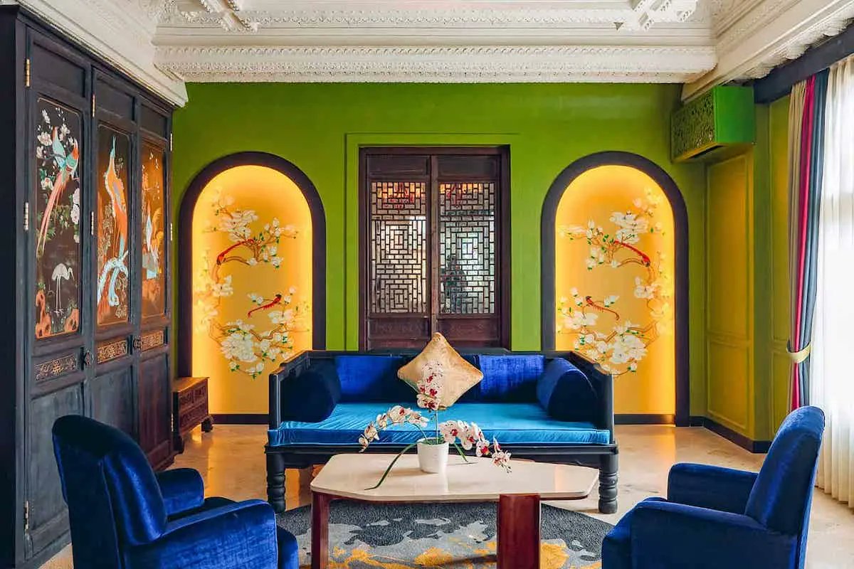 Experience genuine Javanese hospitality &amp; priceless antiques at House of Tugu, Old Town Jakarta. This stunning 25-room boutique hotel brings history to life! You won't feel like you're in Jakarta. 

Learn more here: destinasian.com/jakarta-hotels…