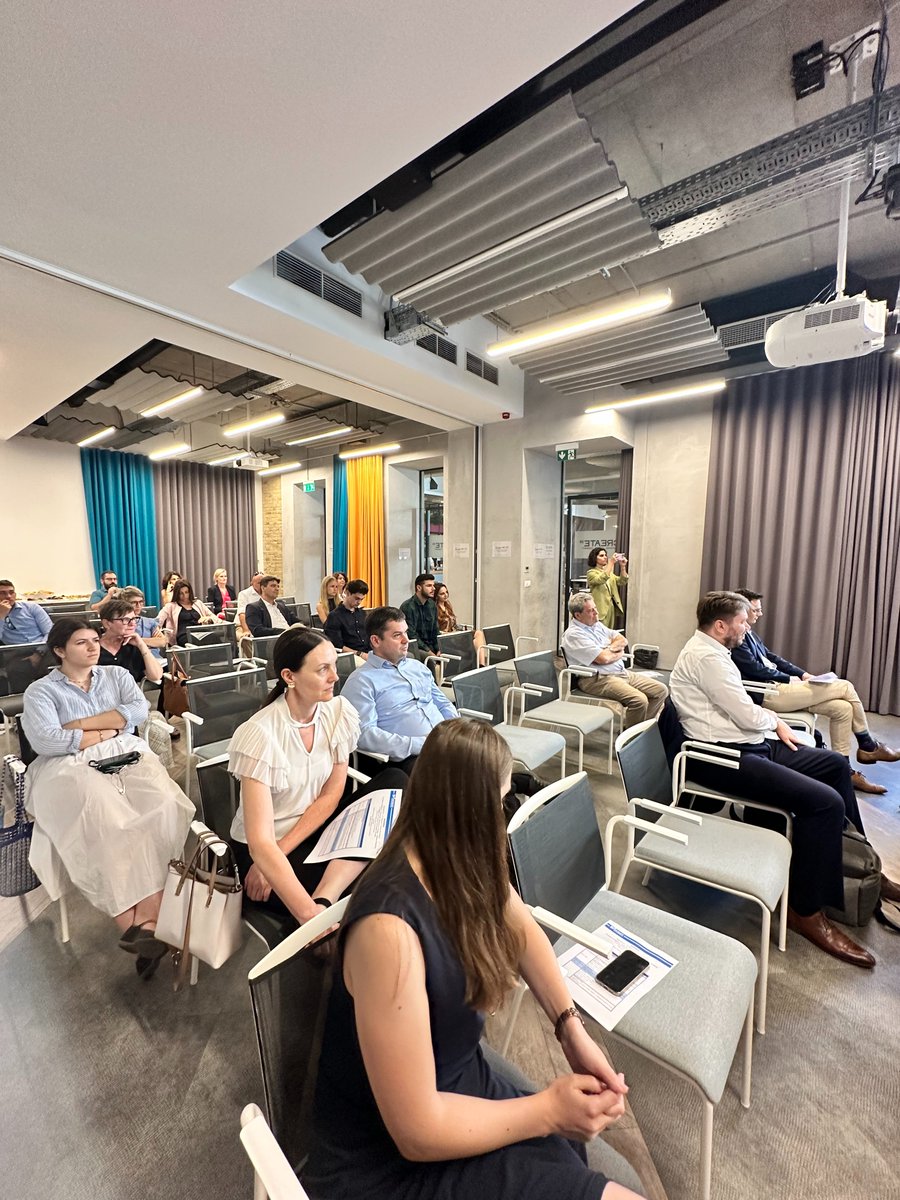 Energate_eu's tweet image. 🚨 We are LIVE!
Join the 4th Regional Training Workshop in Budapest on financing energy-efficient buildings.
You still have time!
Watch online now: lnkd.in/gUYuJjK3
#EnergyEfficiency #GreenFinance #ClimateAction #Budapest