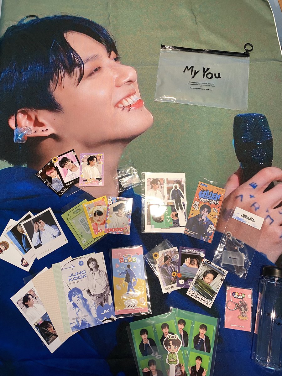 我が家にも届きましたっ🎁
毎日ジョングクさんで目覚め寝れます💜🐰

ラッキーボックスも沢山で驚いています！
本当にありがとうございました💕
大切に使わせていただきます(՞. ̫.՞)♡
※何度も上げ直しすみません😭

<a href="/inform_ls/">⭐️Little Star⭐️</a>  님
<a href="/SeptemberJK97/">September 셉템버</a> 님
<a href="/september_jp/">September🌹 JP</a>  님