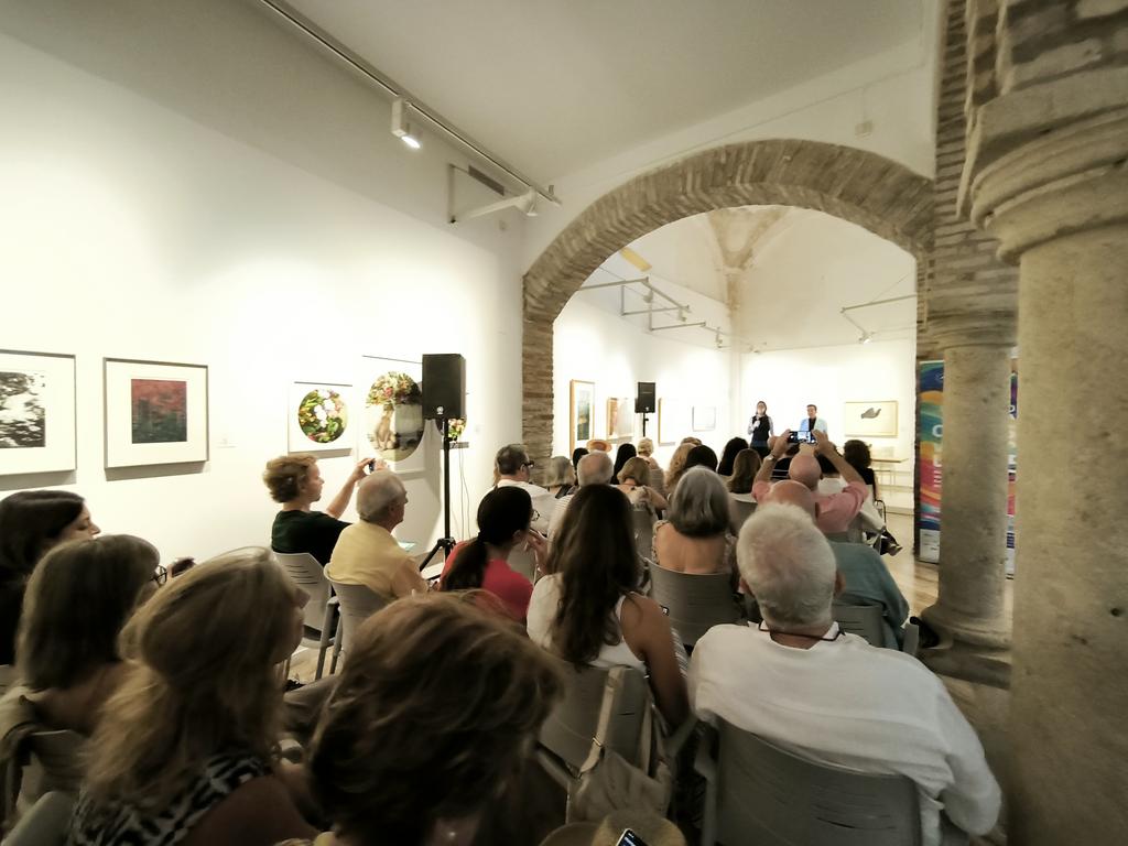 Pikasso Dios de las Vanguardias (@godpikasso) on Twitter photo Todo preparado para el inicio del curso de verano de <a href="/InfoUMA/">Universidad de Málaga</a>
"Picasso y las vanguardias. Pintura y grabado a través de sus museos"
Estamos en el increíble "Museo del grabado español contemporáneo" de #Marbella que tiene una temporal dedicado al grabado de Miró, Kandisky... y al Todo preparado para el inicio del curso de verano de <a href="/InfoUMA/">Universidad de Málaga</a>
"Picasso y las vanguardias. Pintura y grabado a través de sus museos"
Estamos en el increíble "Museo del grabado español contemporáneo" de #Marbella que tiene una temporal dedicado al grabado de Miró, Kandisky... y al