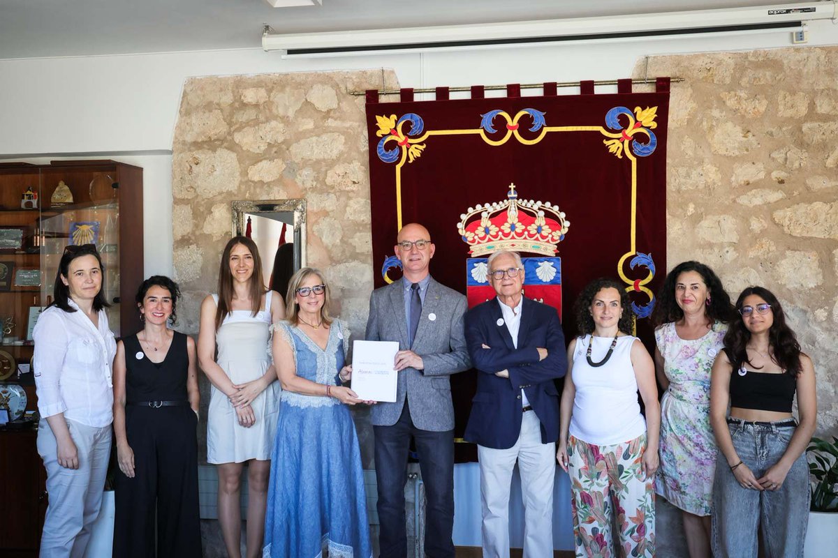 #Noticias_UBU | Alumni UBU presenta su plan estratégico.
Basado en tres ejes, recoge trece objetivos  estratégicos para incrementar la comunidad <a href="/Alumni_UBU/">Alumni UBU</a> y hacerla más  visible.

►ubu.es/noticias/alumn…