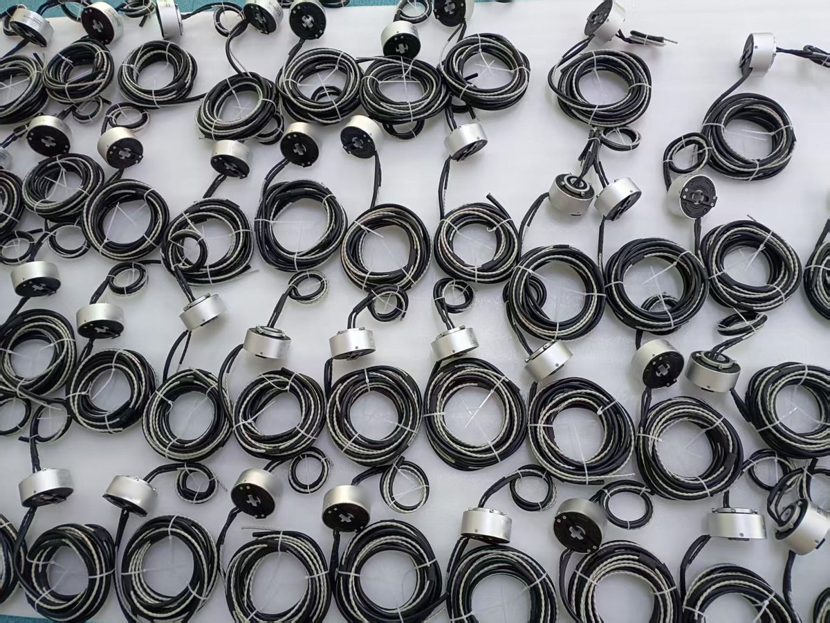annshu0314's tweet image. Product Name:​​ #SlipRing for #PackagingMachines

Inner Bore Diameter:​​ 20mm

This high-performance slip ring is specifically designed for packaging machinery, ensuring stable and continuous signal/power transmission in rotating systems.
