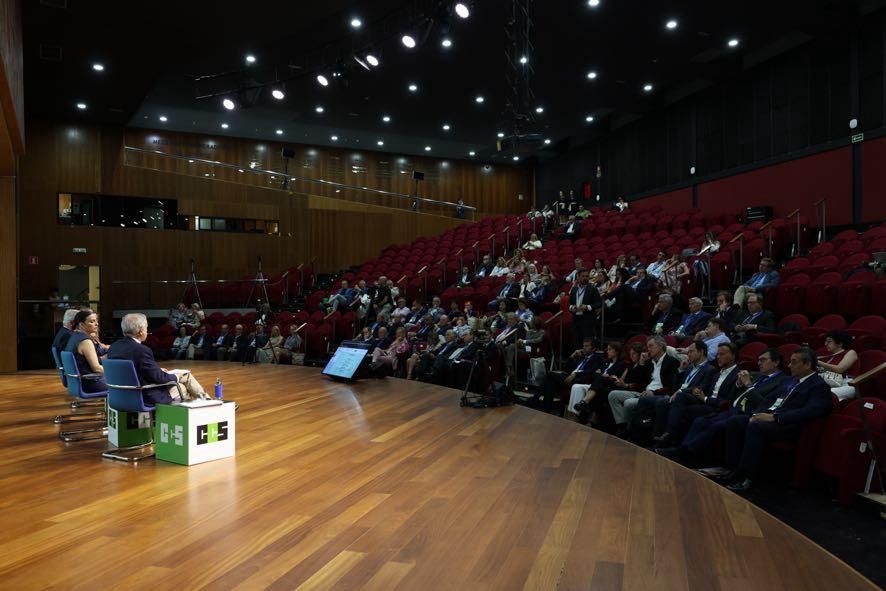 El Consejo Social de la UCA participó en las #JornadasCCS celebradas en Las Palmas.
Reivindicamos una universidad conectada con el territorio, impulsora de talento y aliada del desarrollo económico y social.
#Universidad #Cádiz #CCS20Años #Educación