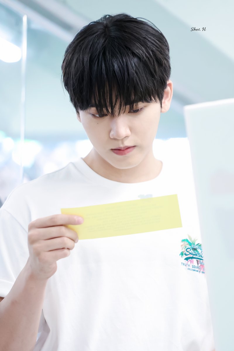 250630 4주년 팝업

#OMEGA_X #오메가엑스
#HYUK #혁 #양혁