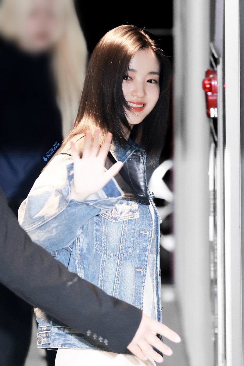 250605 프라다 

7월에도 태리하세요! 

#김태리 #태리 #kimtaeri