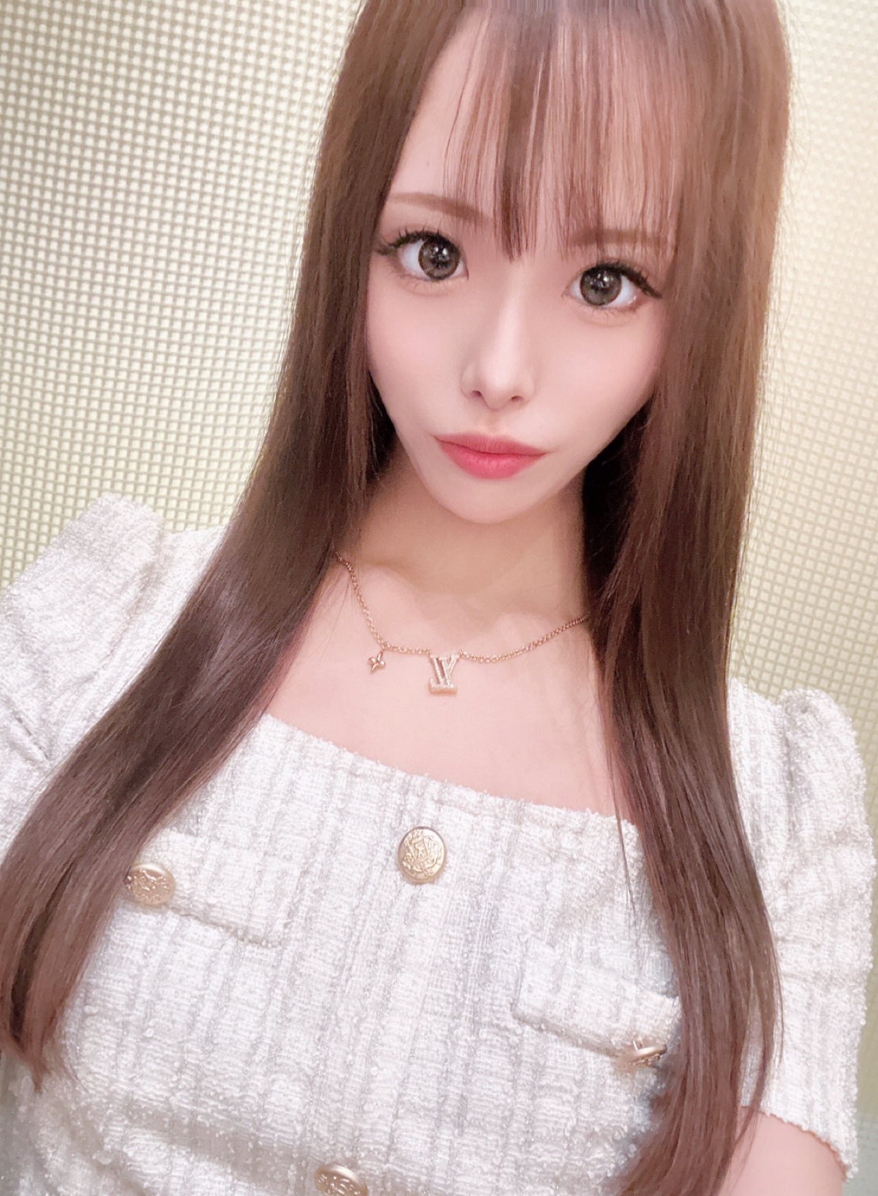 ここ🦋リトルホワイト (@coco_little_) / X