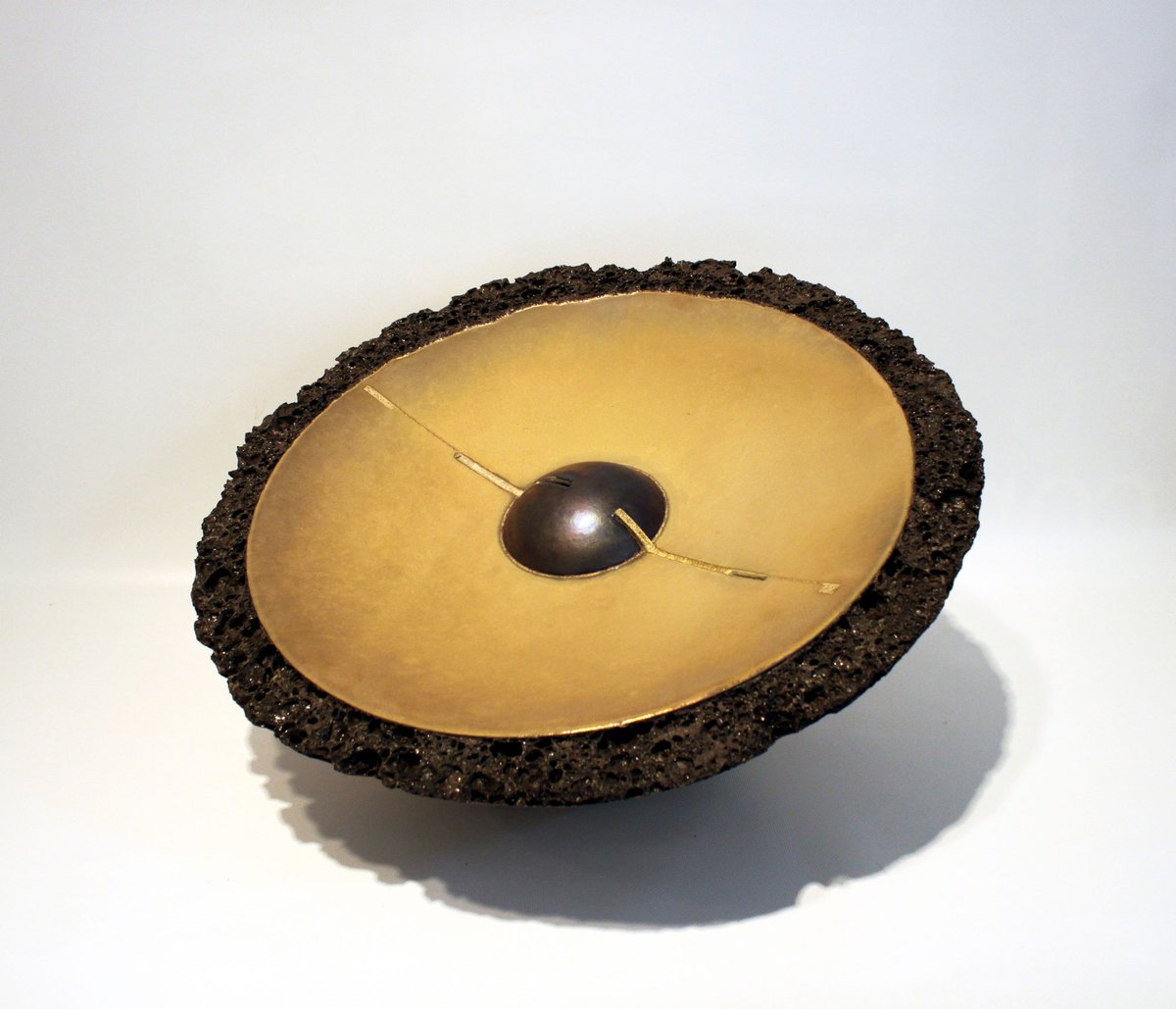 Dos espectacles d’estrena i tres grans exposicions al Festival Argillà Argentona 2025 #FestivalArgillà #ArgillàArgentona 
➡️ argilla.cat/noticies-argil…