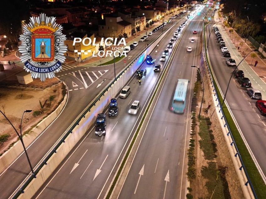 🚓 Operación Salida 🚓
✅ Planifica ruta y revisa coche
✅ Descansa cada 2h
✅ Cinturón y silla infantil
✅ Sin alcohol ni drogas
🏠 Cierra tu casa
👮‍♂️ Policía Local Lorca os desea felices vacaciones

#VacacionesSeguras
