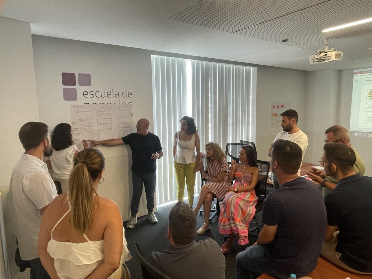 Escuela de Negocios FEDA (@en_feda) on Twitter photo Cerramos un ciclo clave junto a AllJuiceMed y <a href="/fb_think/">fernando botella</a>, culminando el trabajo en su plan estratégico: una hoja de ruta construida desde el propósito, la visión compartida y el compromiso con un futuro sostenible.
#ENFEDAFormación #FormaciónAMedida #FormaciónInCompany Cerramos un ciclo clave junto a AllJuiceMed y <a href="/fb_think/">fernando botella</a>, culminando el trabajo en su plan estratégico: una hoja de ruta construida desde el propósito, la visión compartida y el compromiso con un futuro sostenible.
#ENFEDAFormación #FormaciónAMedida #FormaciónInCompany