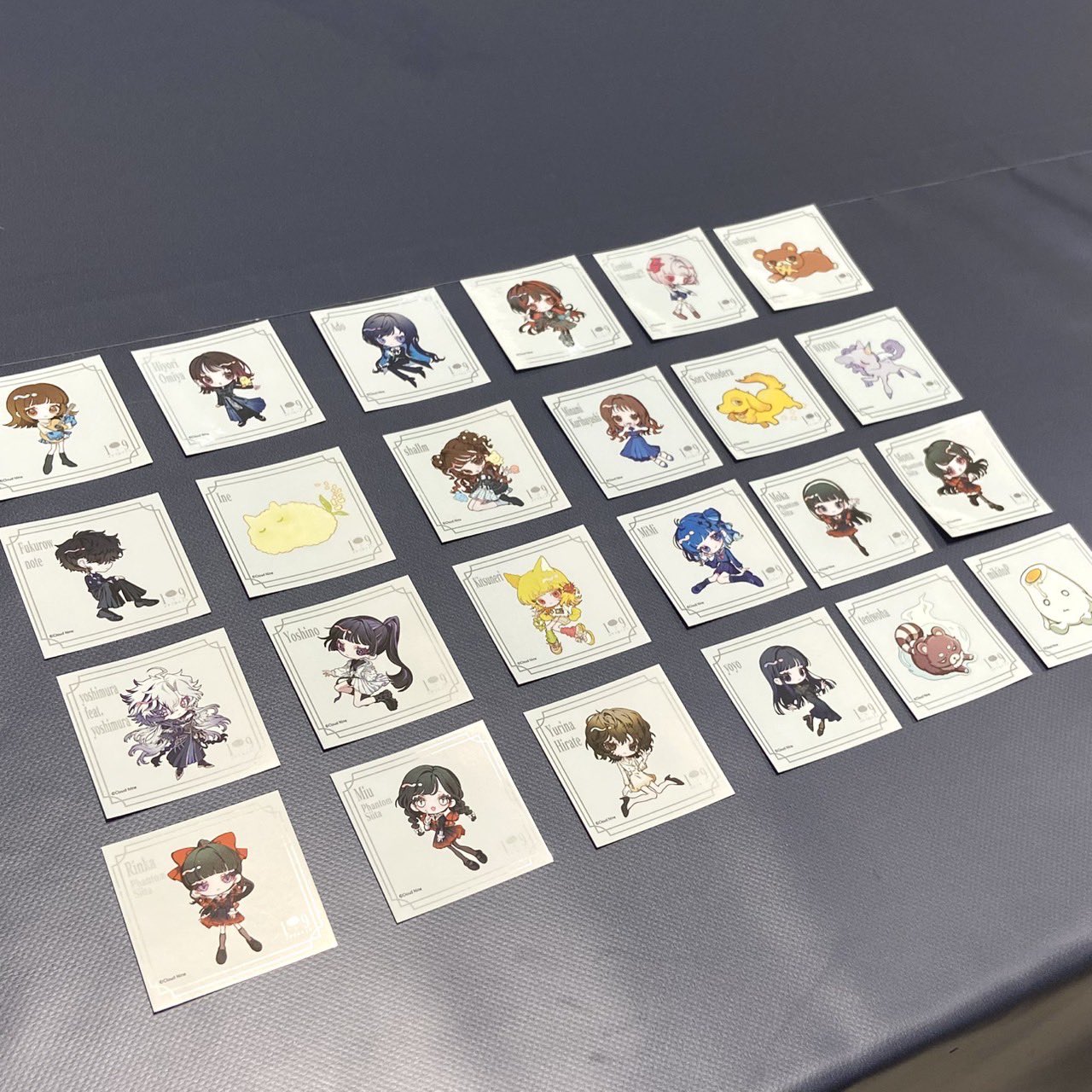 Ado　イチマルナイン　109　オリジナルステッカー　フードコラボ Adoなどをマネージメントする株式会社クラウドナインと
