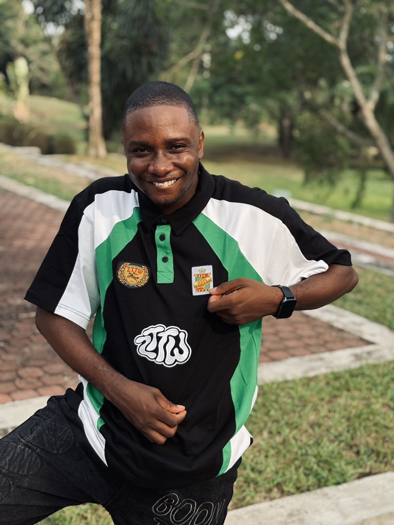 Adeola0709's tweet photo. My humble beginning.

Thank you @Zlatan_Ibile 
Thank you @rahman_jago_ 
Thank you  everyone, you’re such an inspiration…

We love you https://t.co/9sjTmuMllN