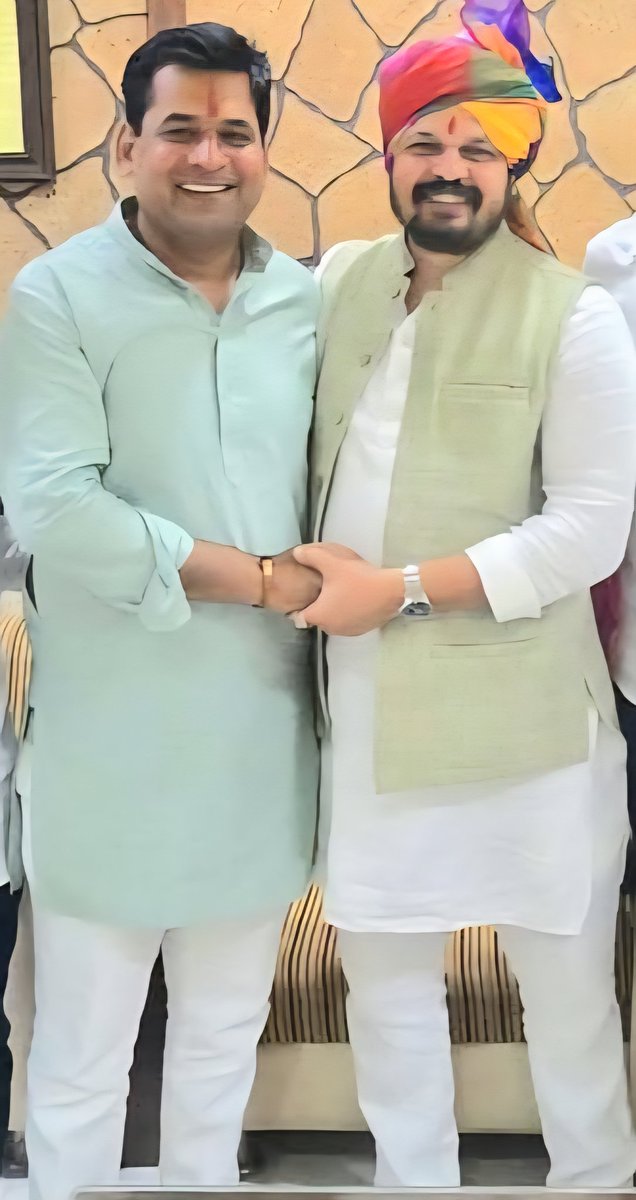 Wishing a very Happy Birthday to <a href="/surajvchavan/">Suraj Chavan (सूरज शेषाबाई व्यंकटराव चव्हाण)</a>, State President of the Nationalist Youth Congress, a leader who empowers, includes, and inspires.
His commitment to uplifting youth from all sections of society reflects the true spirit of grassroots politics.
