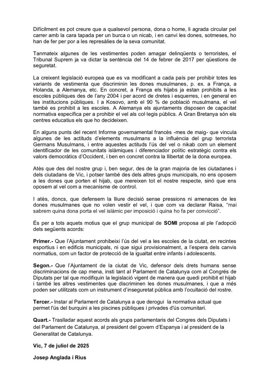 Al Ple de l <a href="/aj_vic/">Ajuntament de Vic</a> d’aquest proper dilluns dia 7 de juliol, SOMI presentem una moció per regular l’ús del vel islàmic a la ciutat de Vic.  

Seguim treballant per millorar el benestar dels vigatans i vigatanes.  

#PrimerElsDeCasa #SOMI #Vic #PleVic #endrecemvic