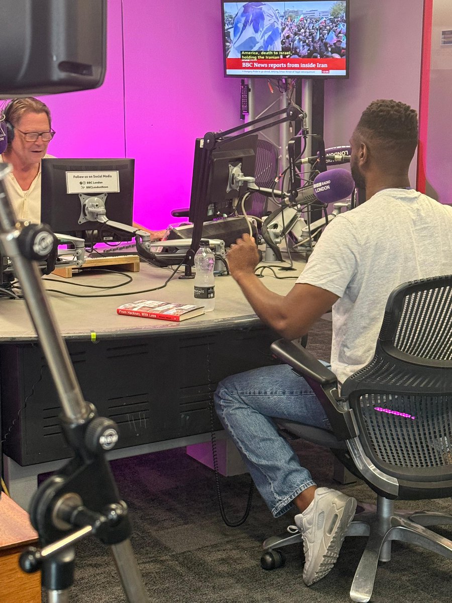ricyeboah's tweet image. It was great to be invited to @BBCRadioLondon with @RobertElms to discuss my new book 'From Hackney, With Love: An Initimate History of Gentrification' last Saturday.
We discussed the history of gentrification in Hackney, and what's next for Hackney in the future...
You can…
