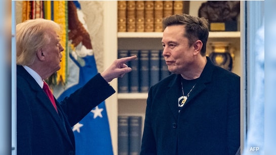 ट्रंप ने एलन मस्क को दी चेतावनी!

अपनी दुकान अमेरिका में बंद करो और अपने जन्मस्थान साउथ अफ्रीका वापस चले जाओ।

: डोनाल्ड ट्रंप, एलन मस्क से