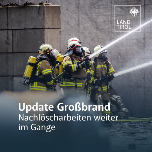 Großbrand in #Osttirol #inTirol: Nachlöscharbeiten weiter im Gange, über 110 Feuerwehrkräfte heute im Einsatz tirol.gv.at/presse/meldung…